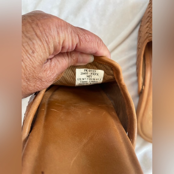 OluKai Tan Woven Flats - Picture 4 of 8